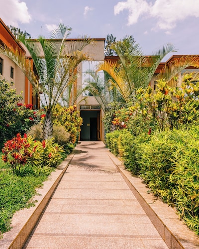 Heaven Restaurant & Boutique Hotel