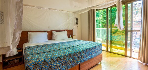 Residence Superior King Room | In-room safe, iron/ironing board, free WiFi, bed sheets - Heaven Restaurant & Boutique Hotel (Kigali)