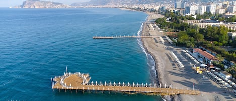 Plage privée à proximité, navette gratuite vers la plage, bar de plage
