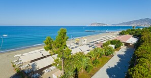 Plage privée à proximité, navette gratuite vers la plage, bar de plage