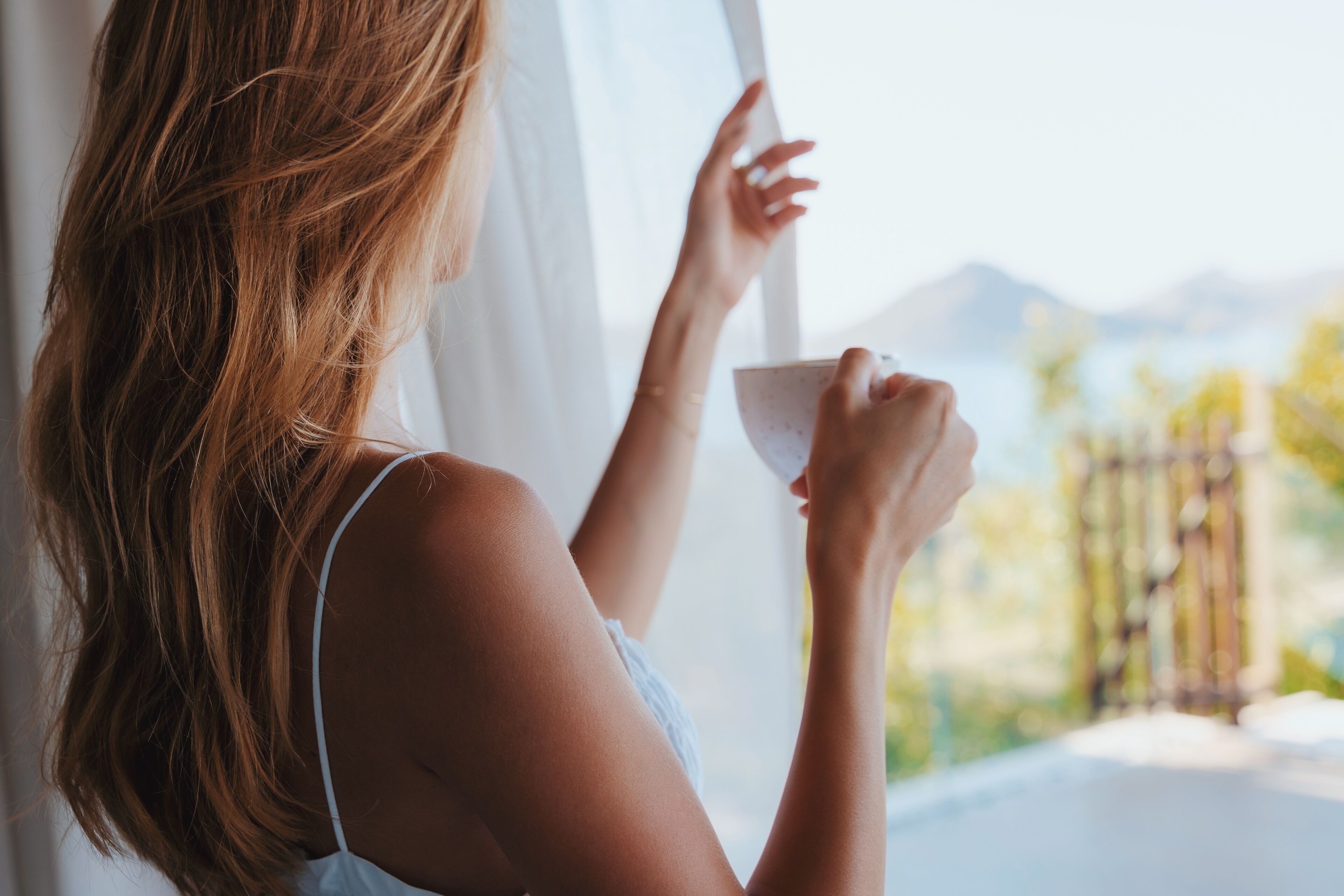 deluxe room, sea view | 1 bedroom, premium bedding, minibar, in-room safe