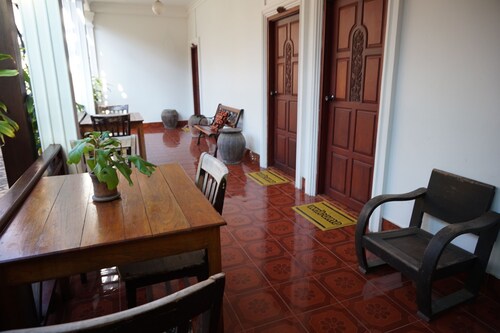 Mani Home Guesthouse