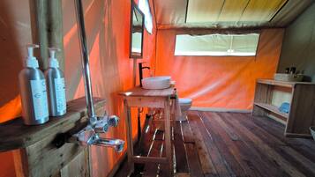 Exclusive Tent | Bathroom | Shower, towels, toilet paper