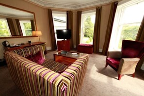 Luxury Double Room | Individually decorated, desk, iron/ironing board, free WiFi