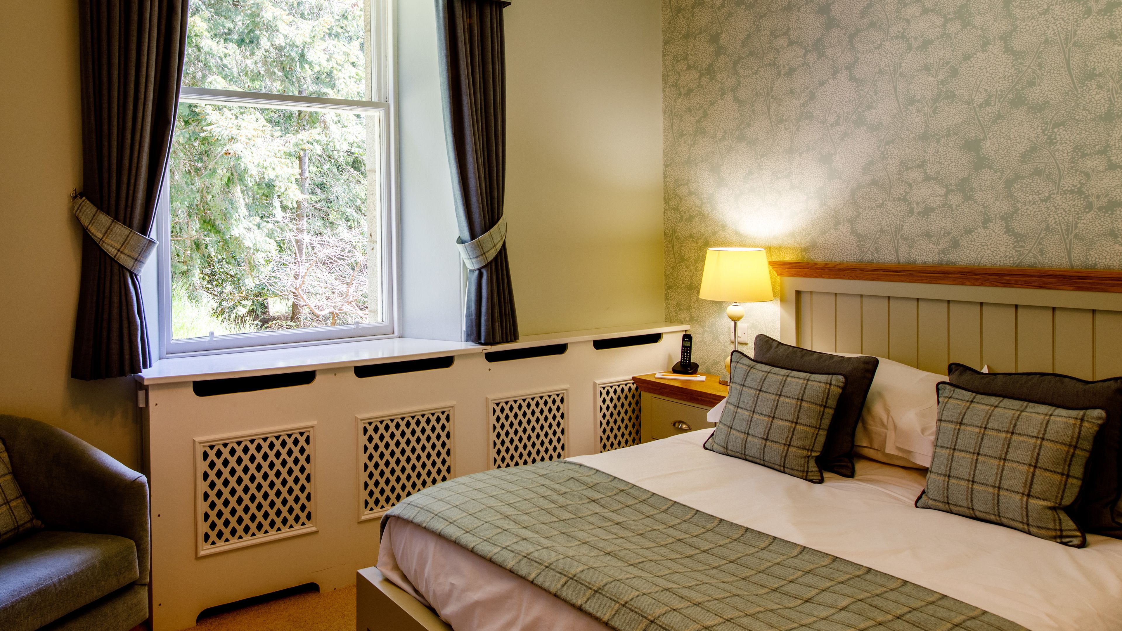 standard double room, 1 double bed | individually decorated, desk, iron/ironing board, free wifi