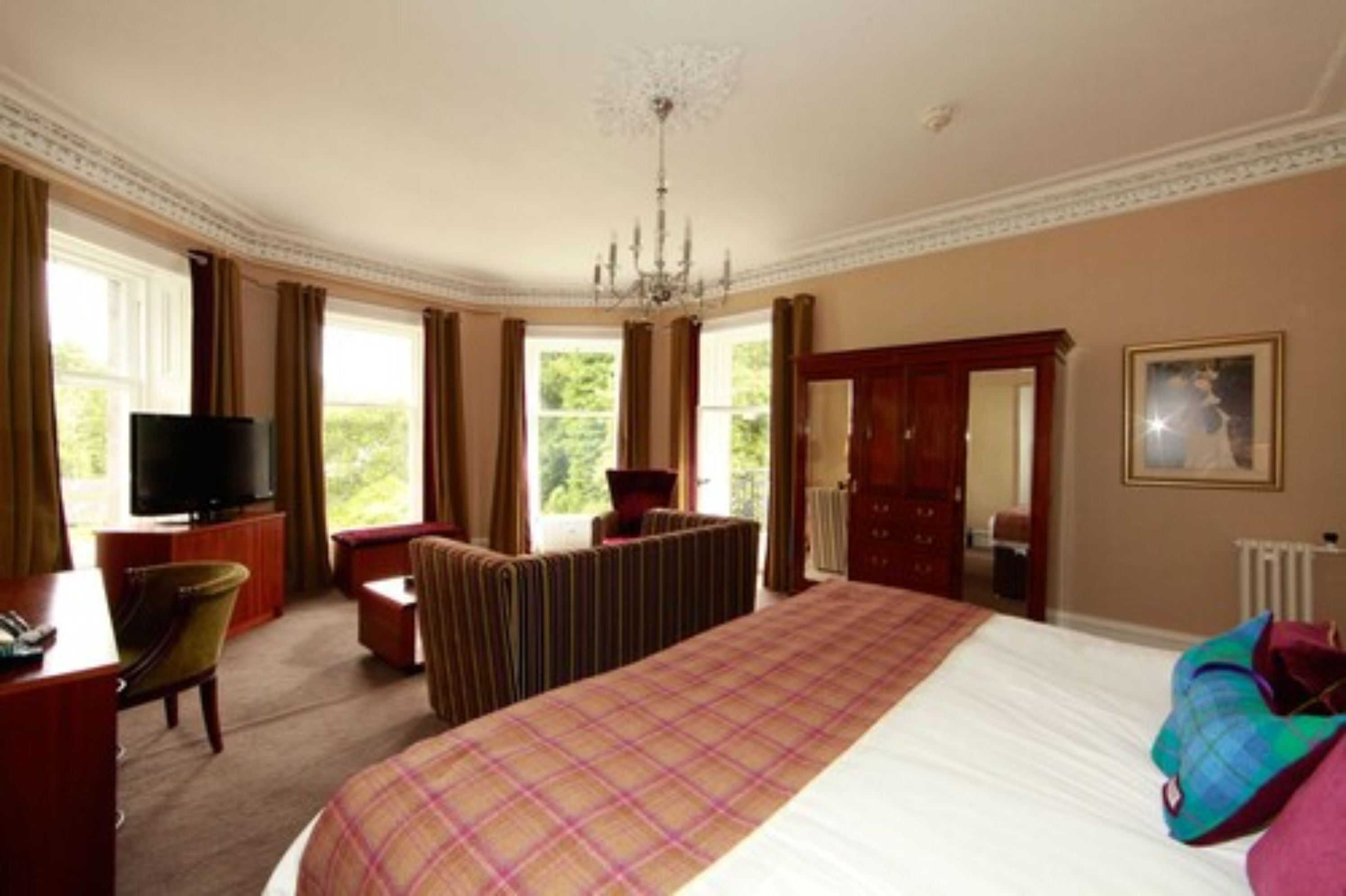 luxury double room | individually decorated, desk, iron/ironing board, free wifi