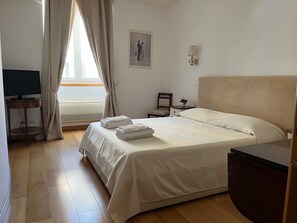 Phòng Suite Superior, quang cảnh thành phố | 1 phòng ngủ, chăn bông, nệm cao su hoạt tính (memory foam) 