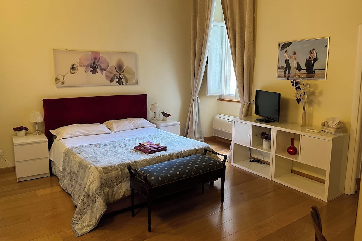 Comfort Suite | 1 bedroom, down duvets, memory-foam beds, blackout curtains