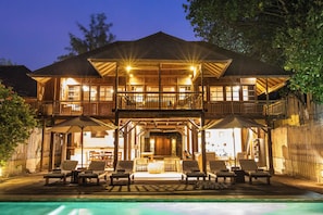 Vila, 4 quartos | Vista para o resort