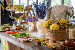 Desayuno buffet incluido todos los días 