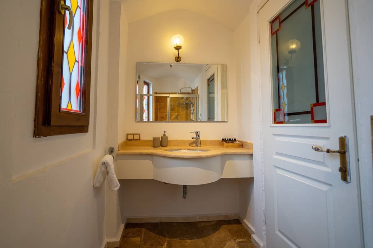 standard double room | premium bedding, in-room safe, desk, soundproofing