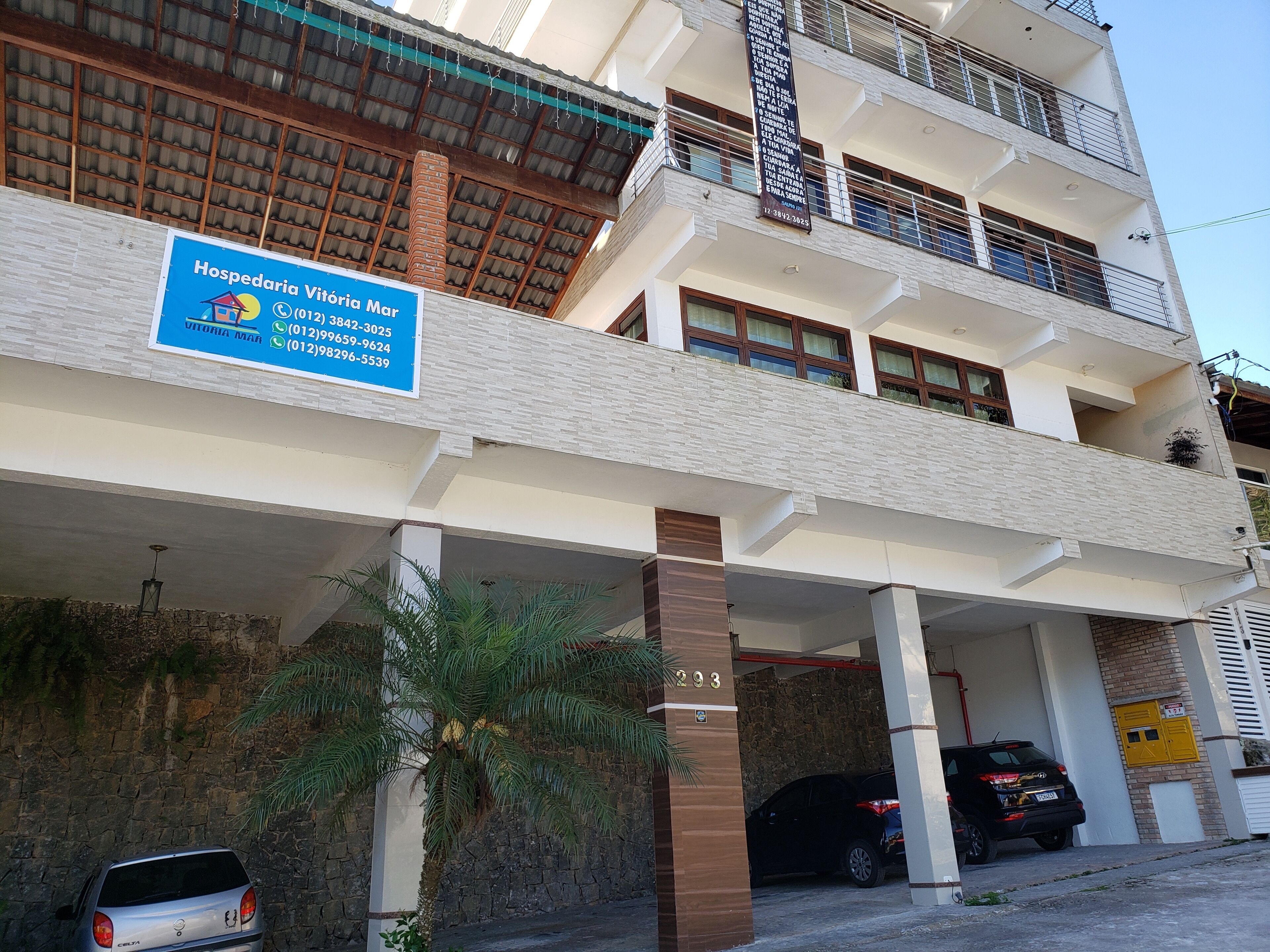 Fachada de la propiedad