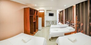 Premium bedding, minibar, free WiFi, wheelchair access - Hospedaria Vitoria Mar (Ubatuba)