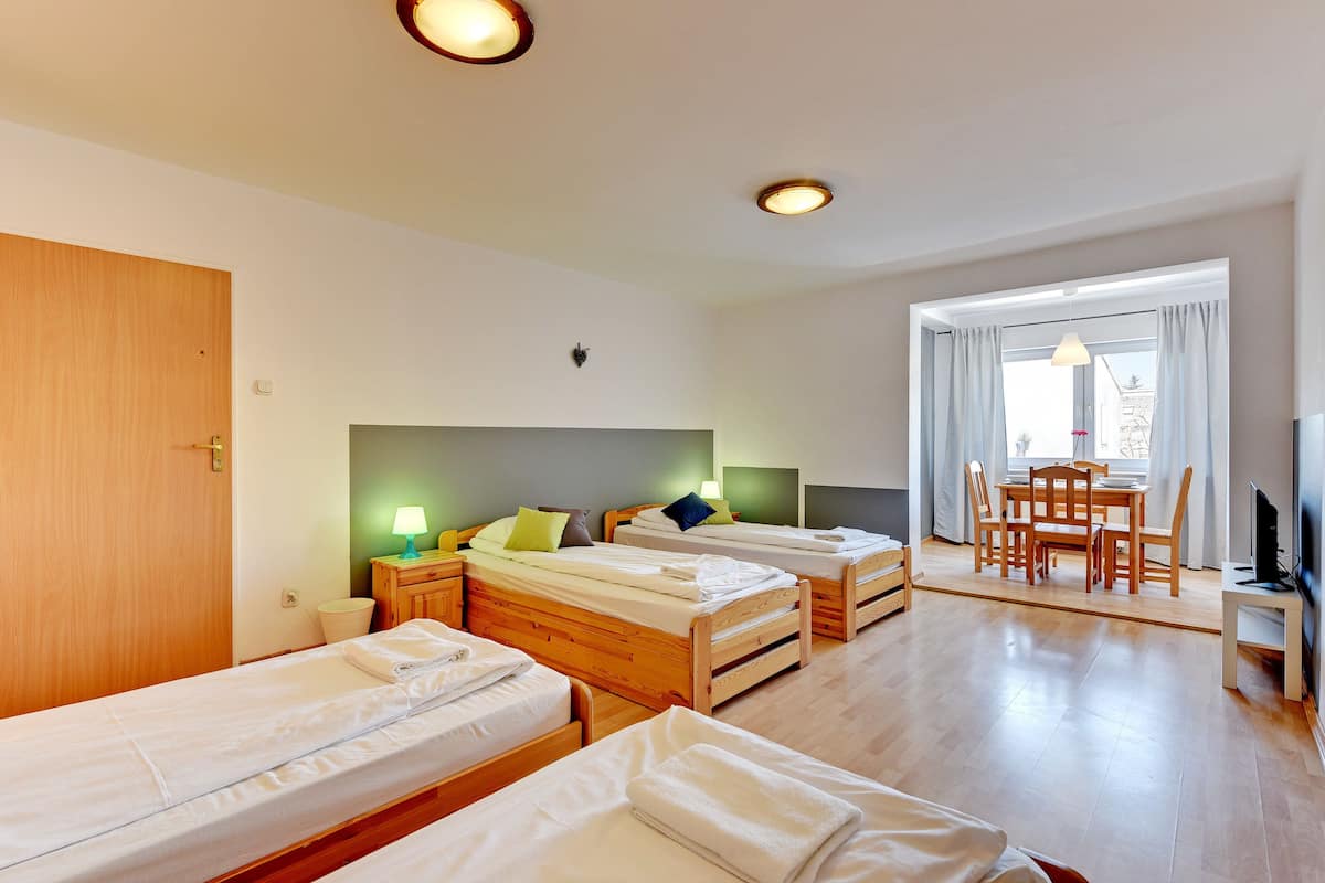 Quadruple Room, Shared Bathroom | Free cribs/infant beds, free WiFi, bed sheets