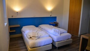 Down duvets, in-room safe, desk, free WiFi
