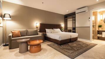 Standard Twin Room, 2 Single Beds | Minibar, in-room safe, desk, laptop workspace