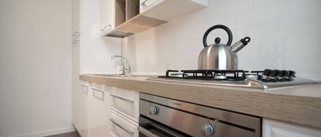 Appartement, 3 chambres | Cuisine privée | Four, lave-vaisselle, congélateur