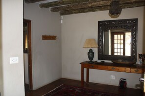 House | Interior entrance
