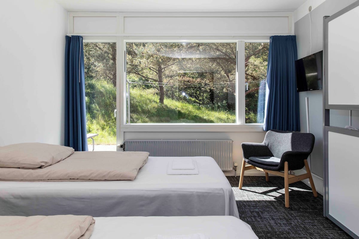 1 chambre, chambres insonorisées, Wi-Fi gratuit, draps fournis