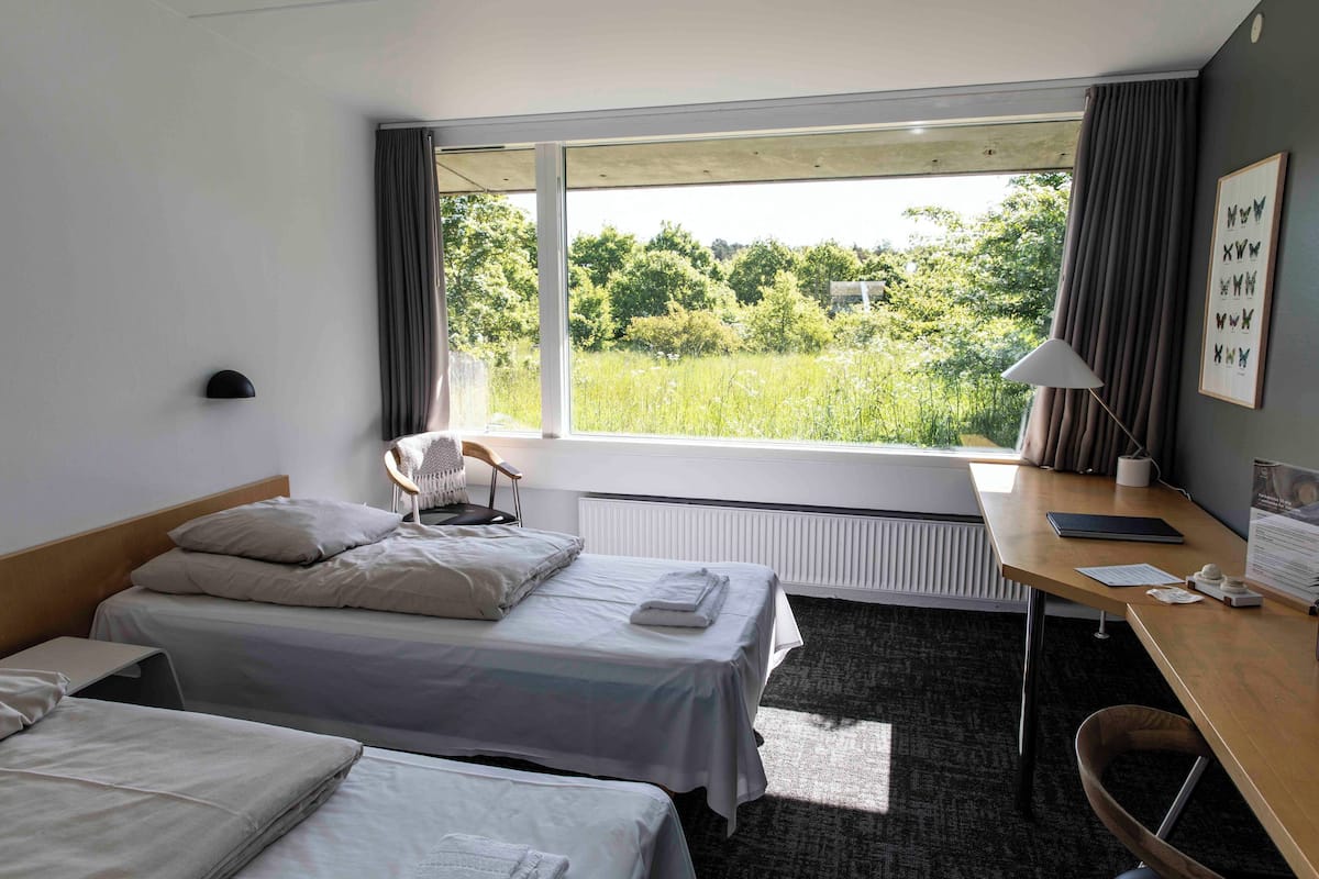 1 chambre, chambres insonorisées, Wi-Fi gratuit, draps fournis