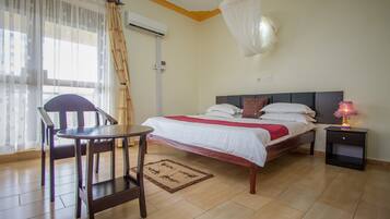 Junior Suite | Soundproofing, free WiFi, bed sheets