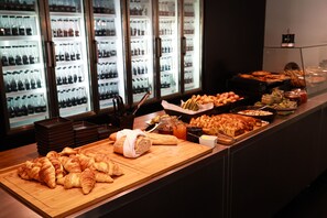 Tägliches inbegriffenes Frühstücksbuffet