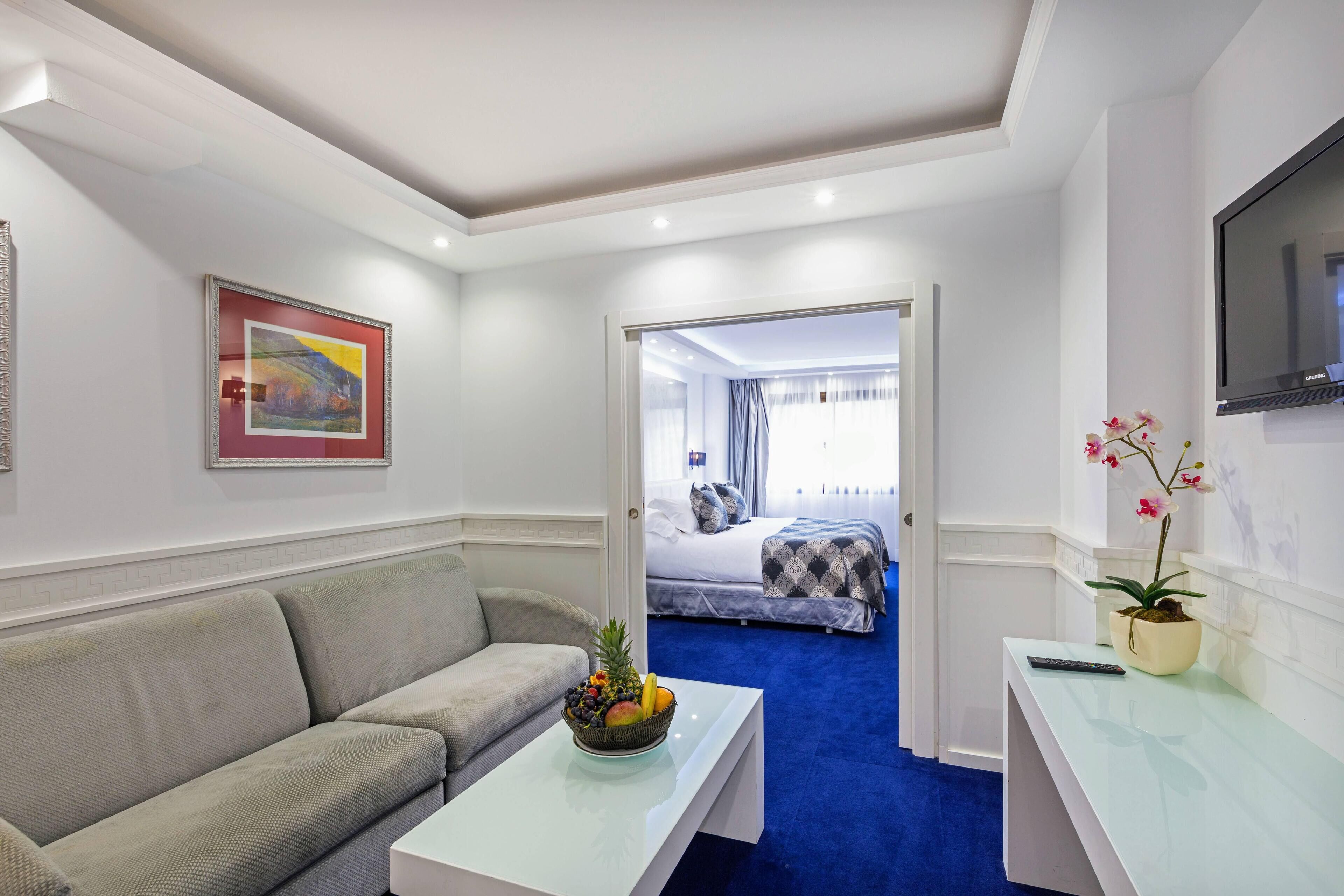 32-inch flat-screen tv with satellite channels, tv