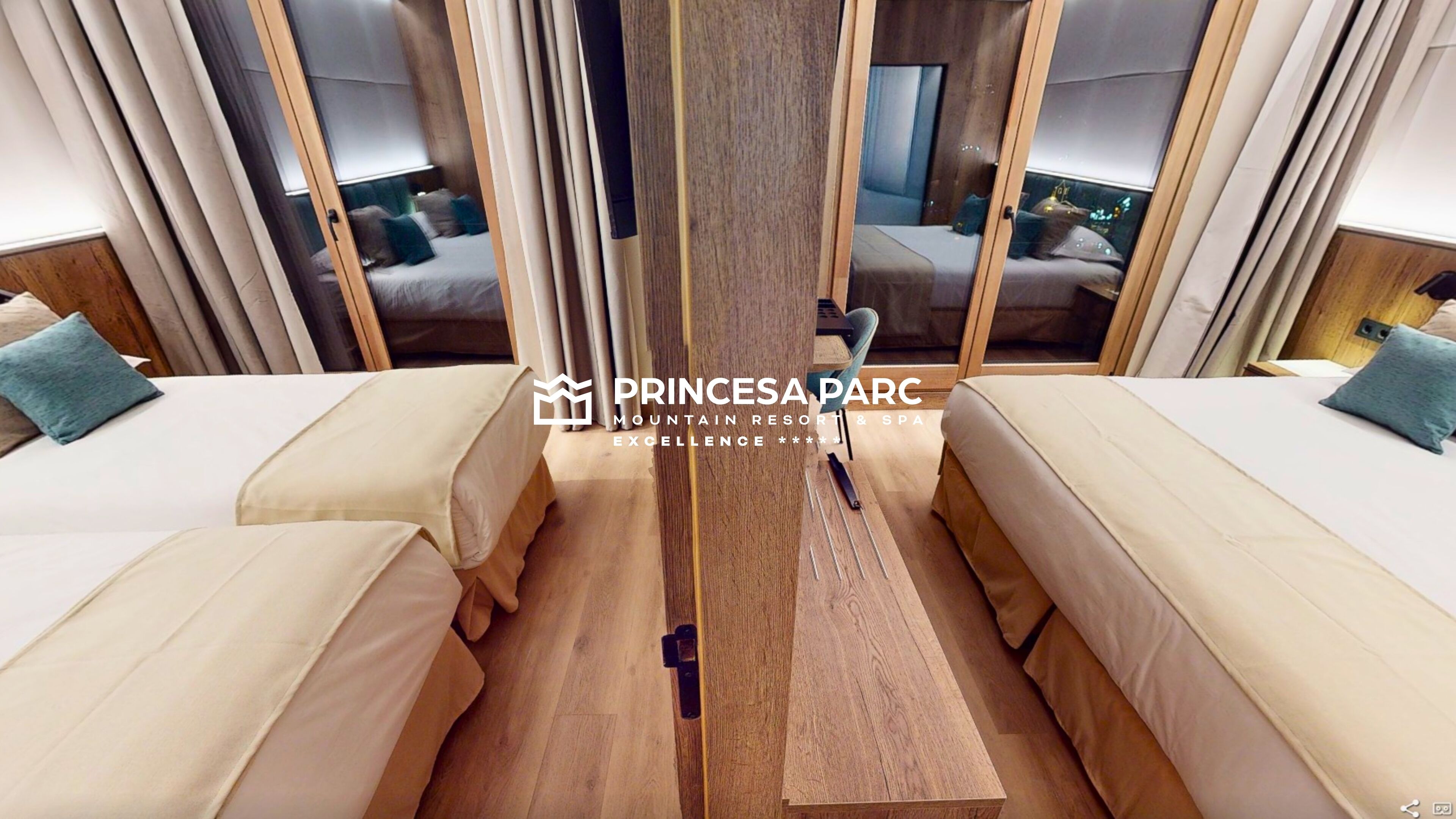 Ropa de cama de alta calidad, cubrecamas y minibar 