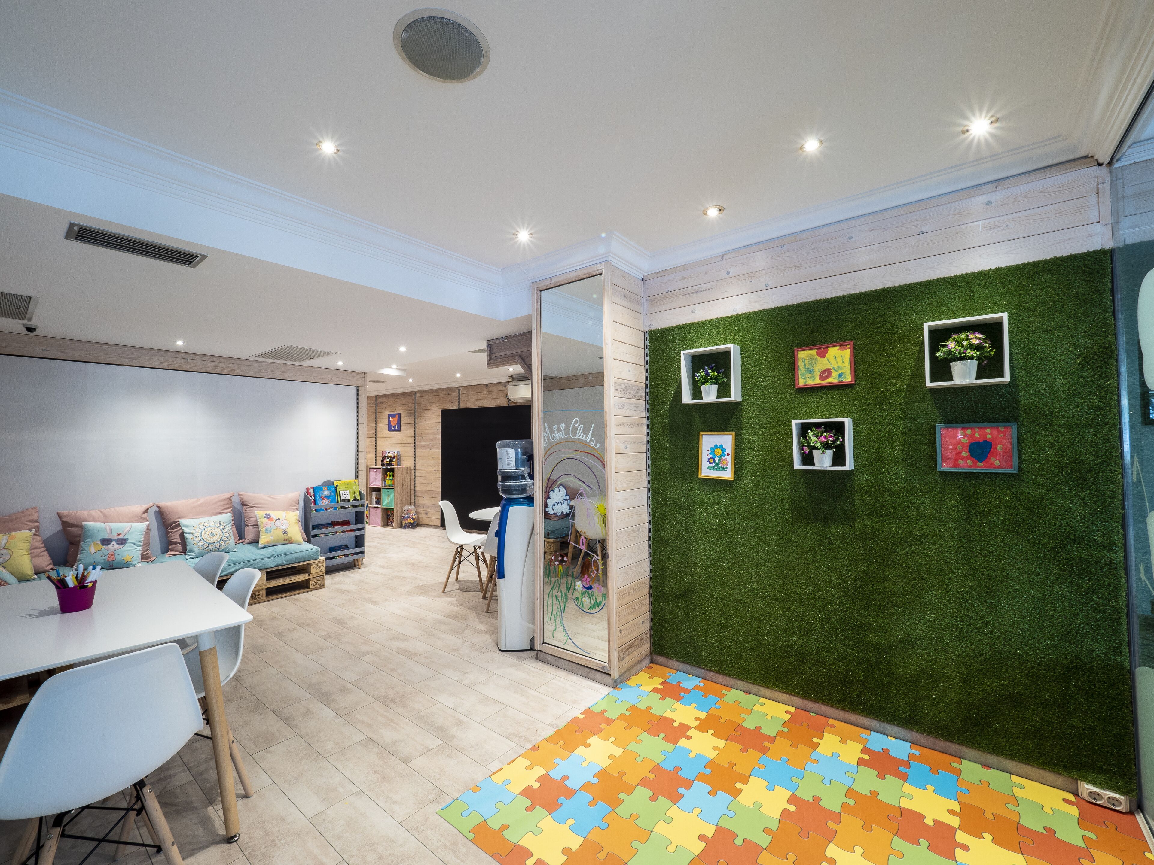 children’s play area – indoor