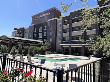 La Quinta Inn & Suites by Wyndham Lubbock Southwest