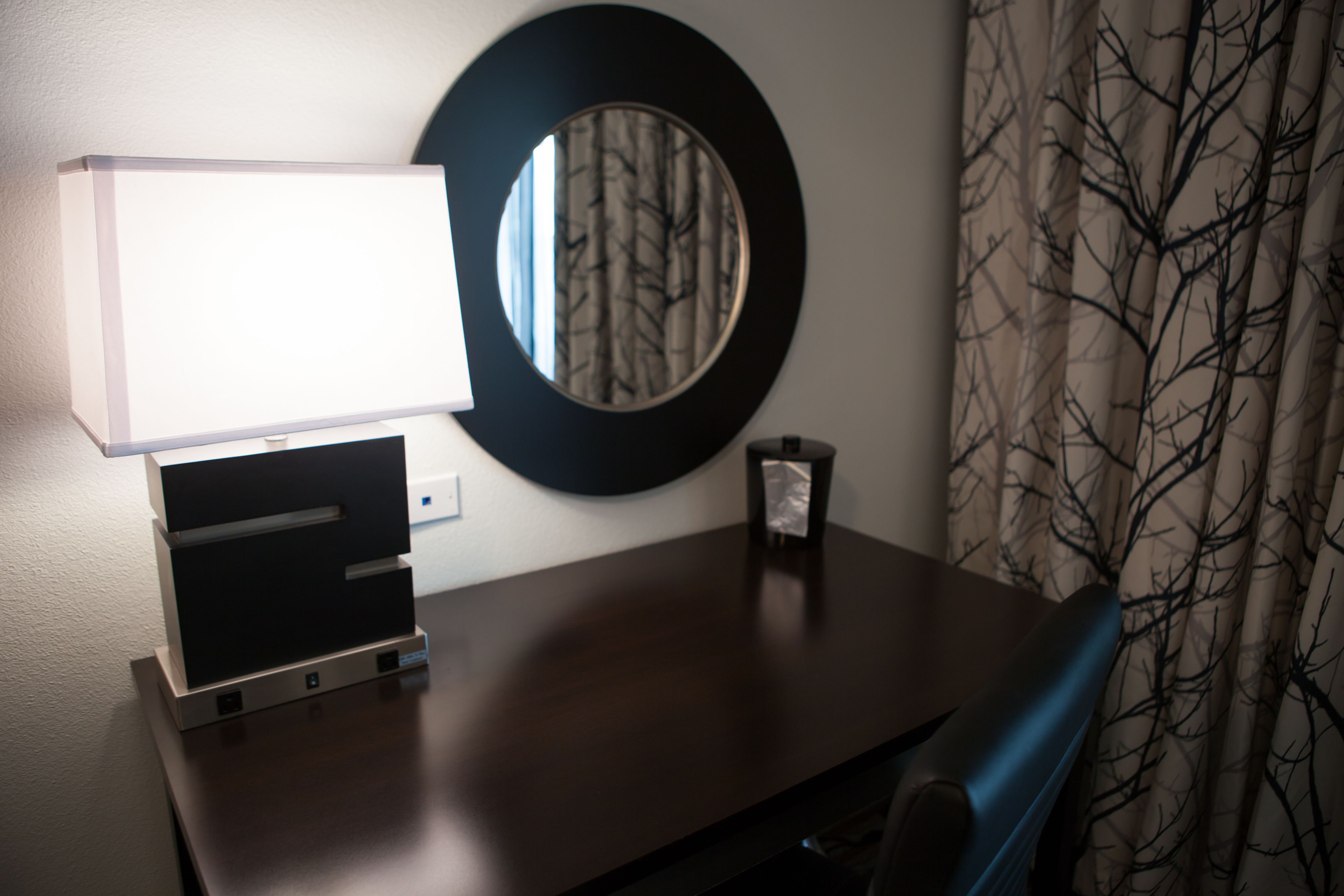 premium bedding, pillow-top beds, in-room safe, desk