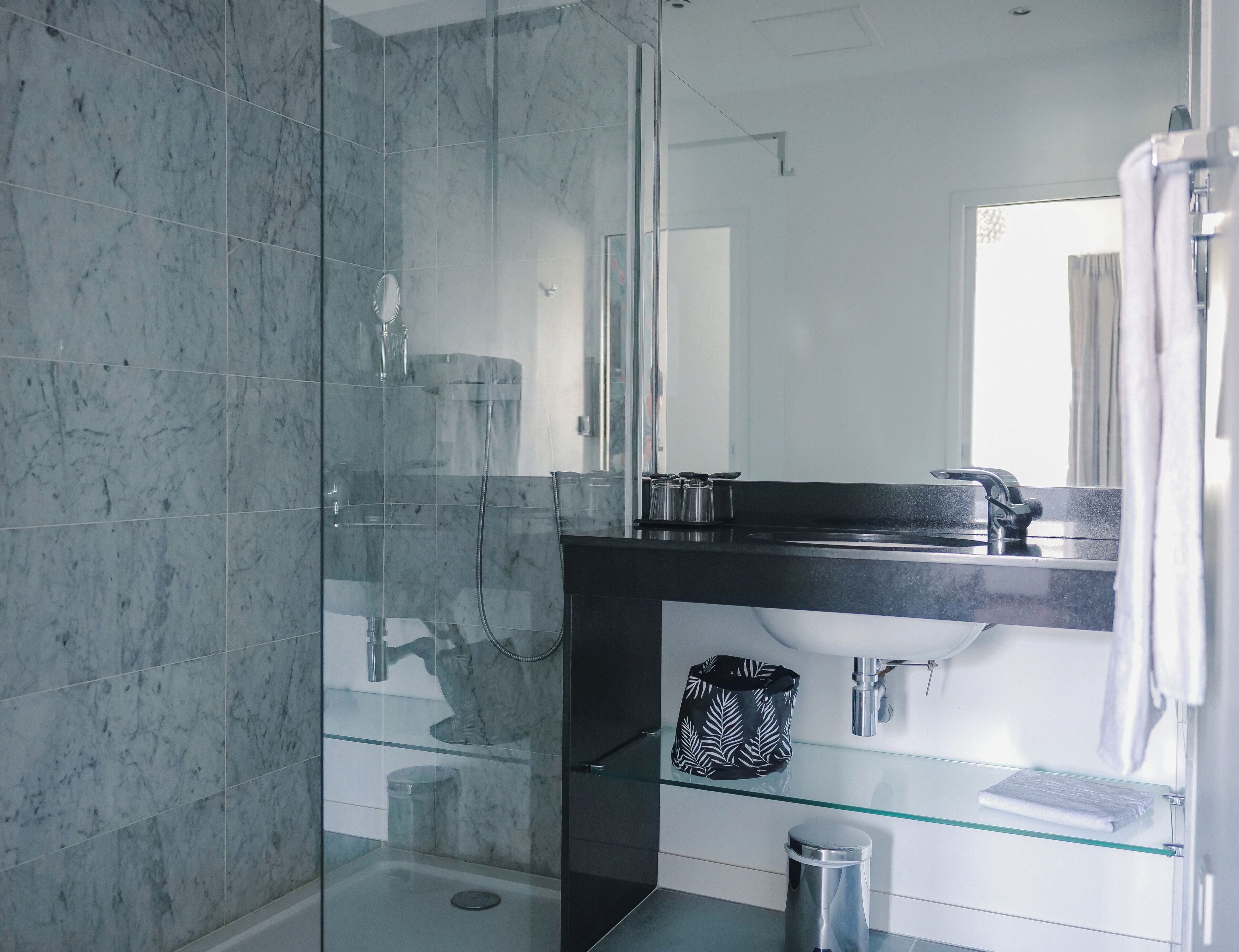 double or twin room (prestige) | bathroom sink