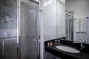 Bathroom - Hôtel Le Manoir (La Rochelle)