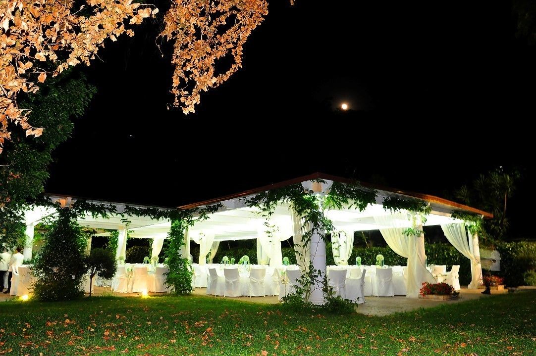 outdoor banquet area