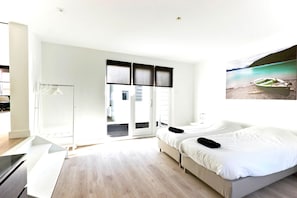 Royal Apartment | Iron/ironing board, free cots/infant beds, rollaway beds, free WiFi
