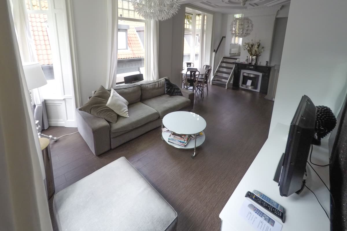 Monumental Castle | Living area