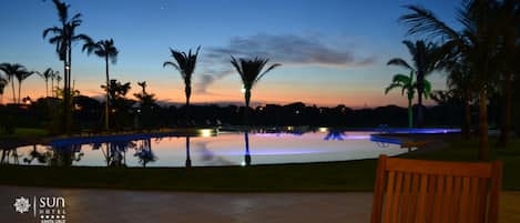 Outdoor pool, sun loungers