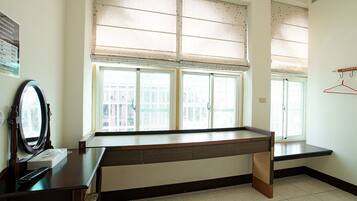 Family Suite (4-person -two rooms and one bathroom) | Individually decorated, desk, free cribs/infant beds, free WiFi