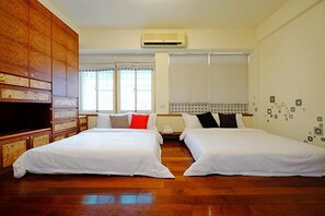 Family Room (Standard)