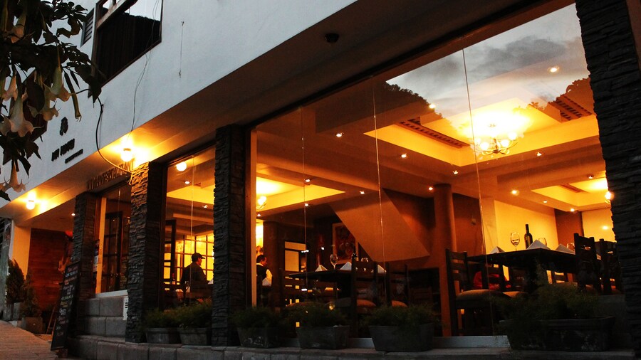 Inti Punku MachuPicchu Hotel & Suites