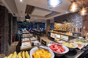 包含每日自助早餐