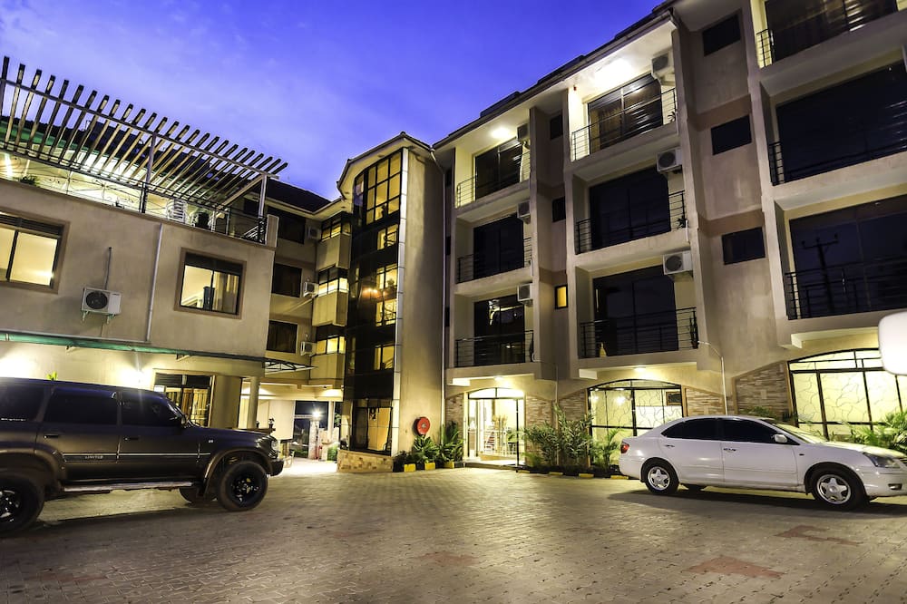 Marie's Royale Hotel