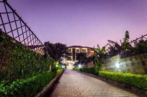 Entrada al alojamiento