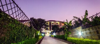 Marie's Royale Hotel