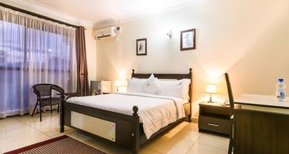 Marie's Royale Hotel