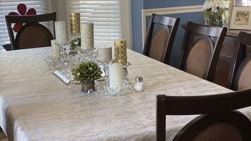 Free daily cooked-to-order breakfast