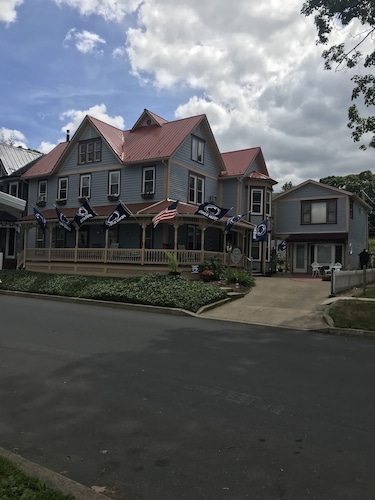 Springfield House B&B