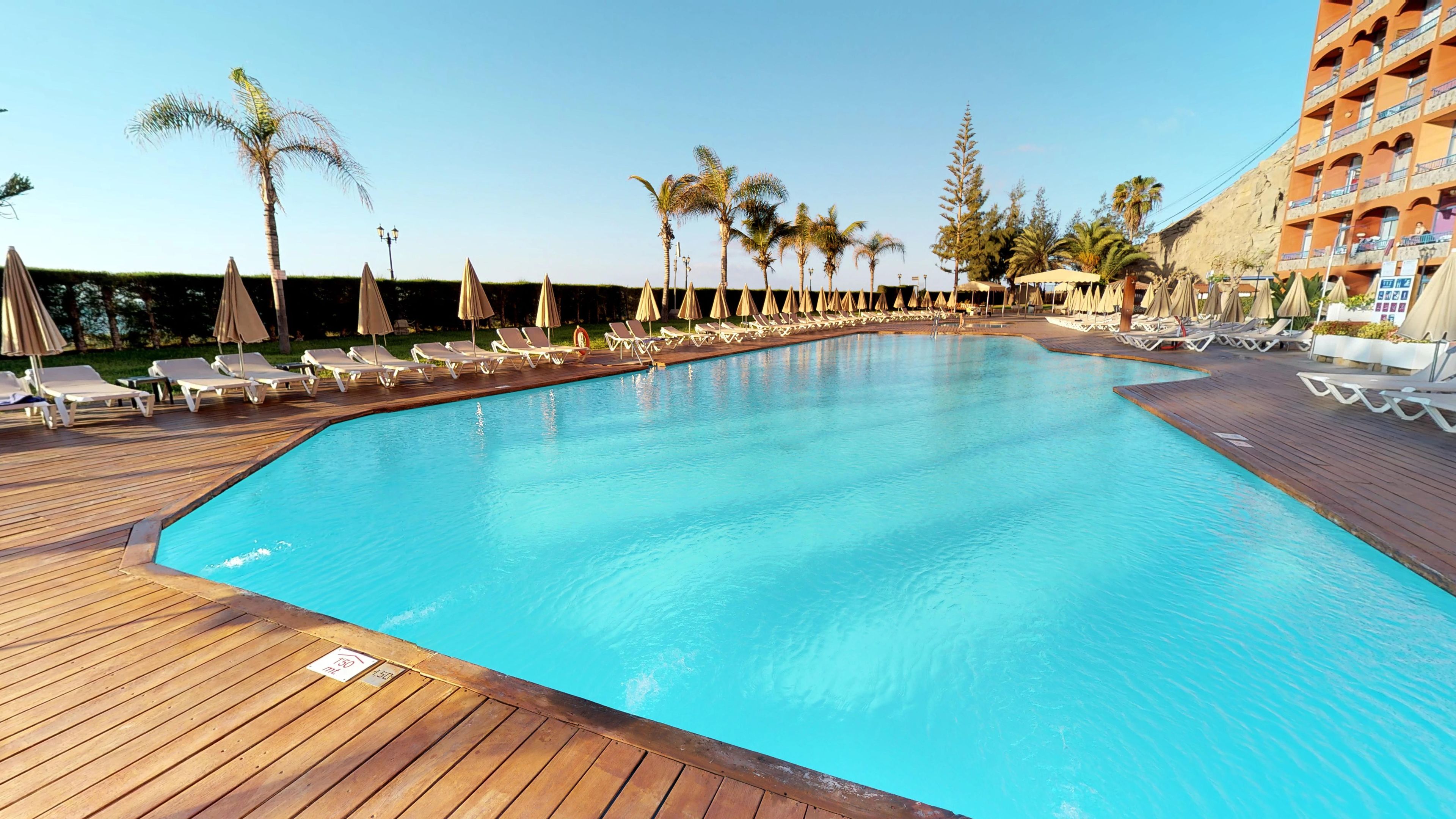 outdoor pool, pool loungers