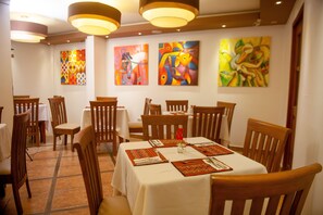 Restaurant - Intiwatana El Tambo (Machu Picchu)