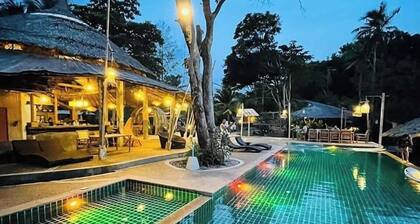 Coco Cape Lanta Resort